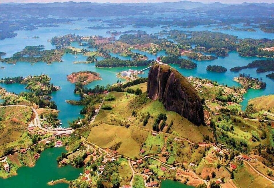 Tour to Guatape, Piedra del Penol with Boat Ride